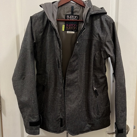 Burton women’s winter coat - Picture 7 of 8